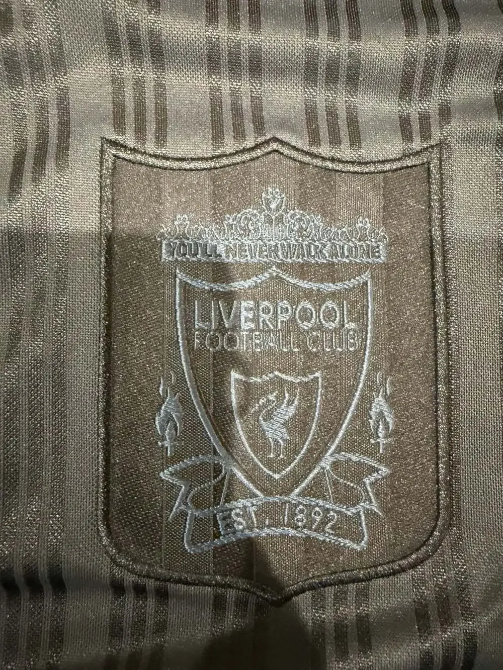 Adidas Liverpool Special Edition 95 Jersey Size M Black Carbon
